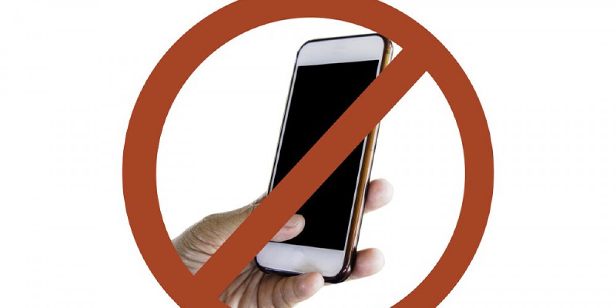 WA Government to Ban Mobile Phones in Early Learning Centres Following Sector Review